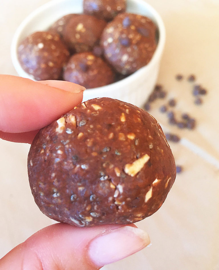 Chocolate Cake Batter Chia Energy Bites {vegan + gf} • Foodie Loves Fitness