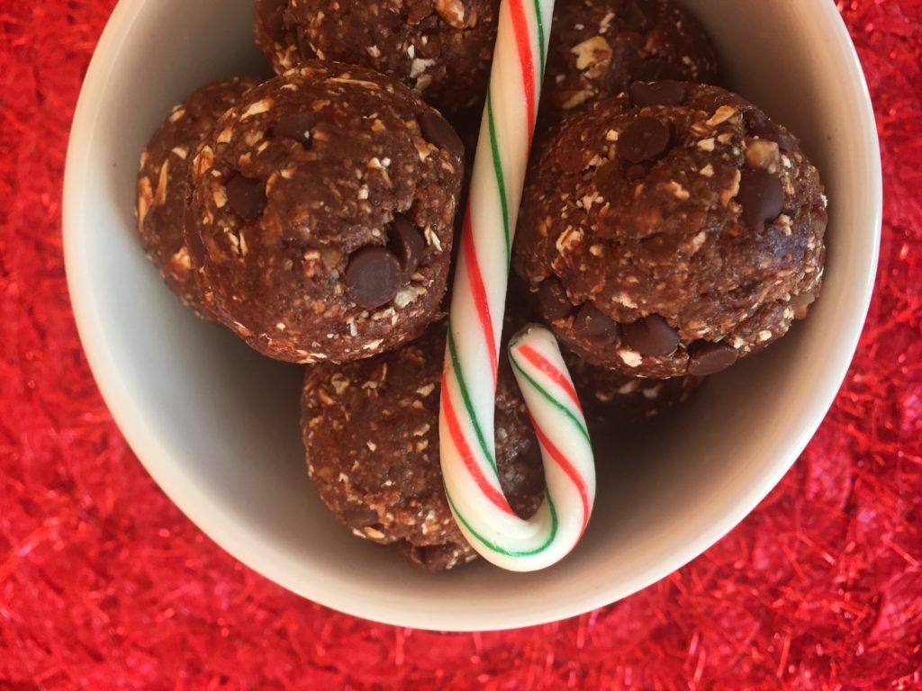 chocolate-peppermint-snacks-bites-7 • Foodie Loves Fitness